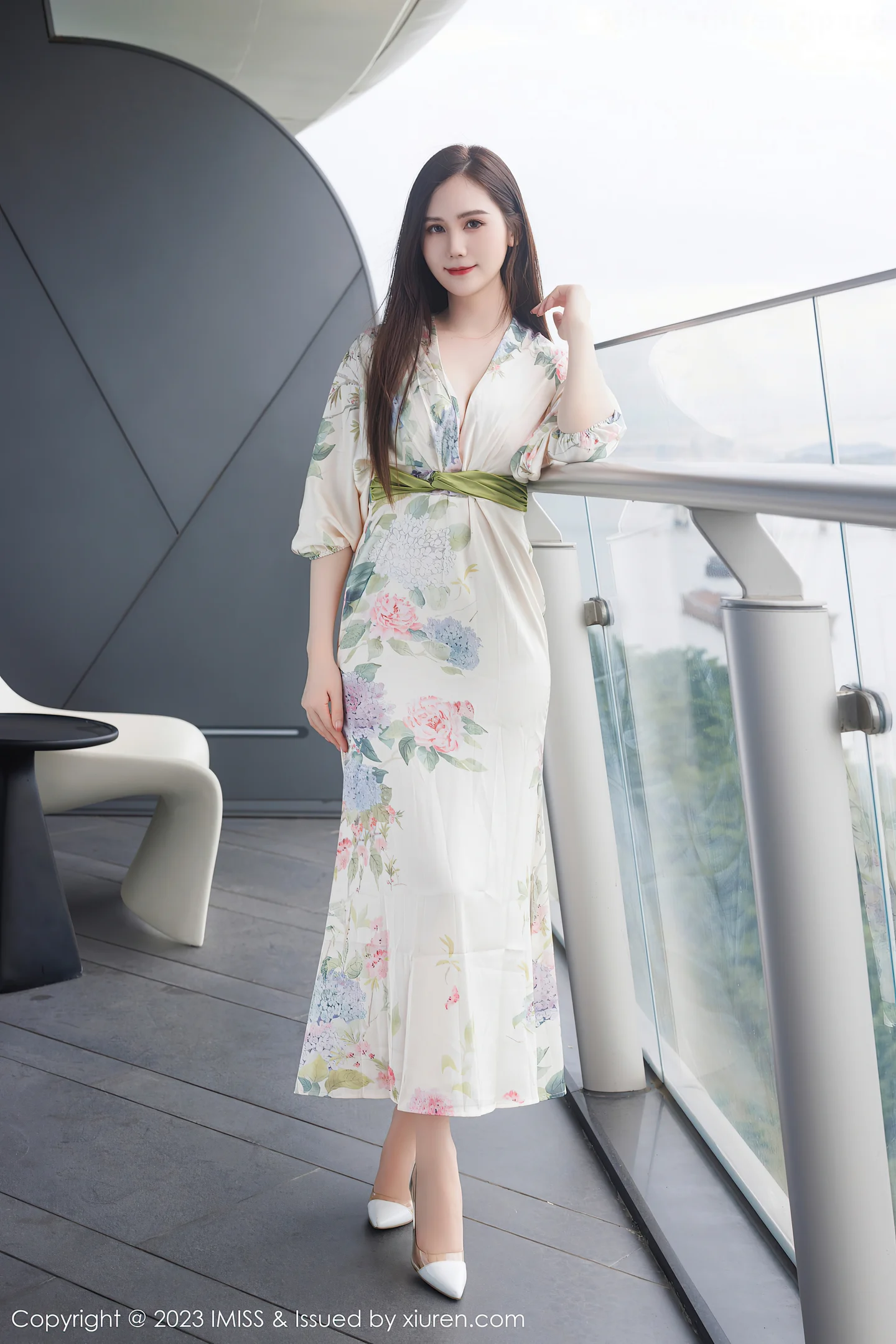 图片[3]-[IMISS爱蜜社]Vol.745 女神SISY思性感带图案长裙露浅色内衣配超薄肉丝完美诱惑写真55P-秀人网官方网站